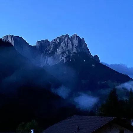 Garni Val Udai Mazzin