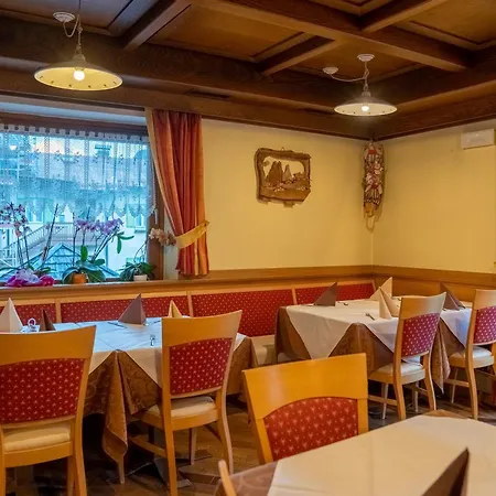 Garni Val Udai Hotel Mazzin